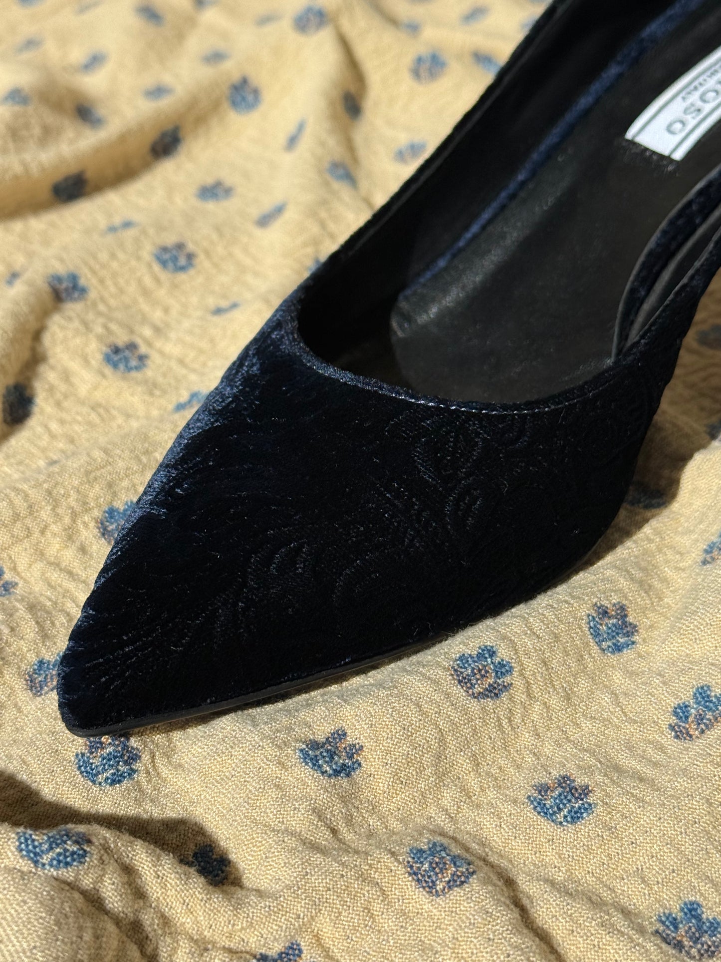 Escarpins en velours bleu nuit Prezioso vrai cuir T.36
