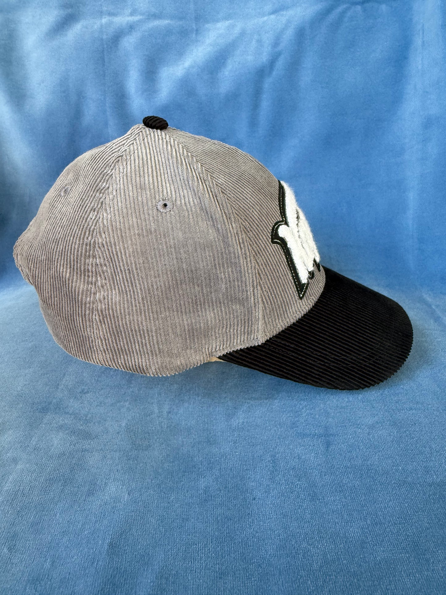 Casquette Kaporal University en velours côtelé noire et grise T.U