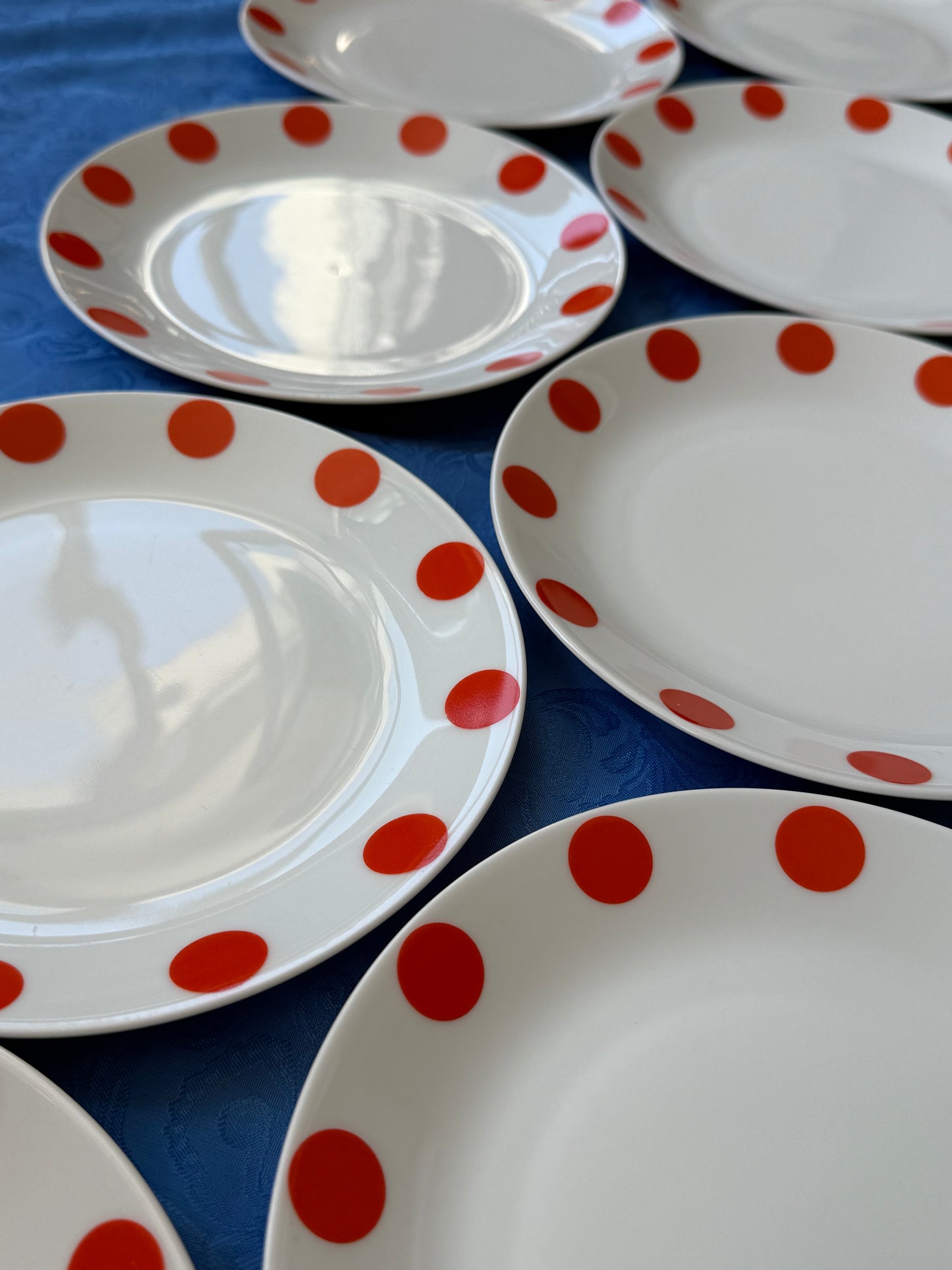 Huit assiettes à dessert Schirnding Bavaria en porcelaine