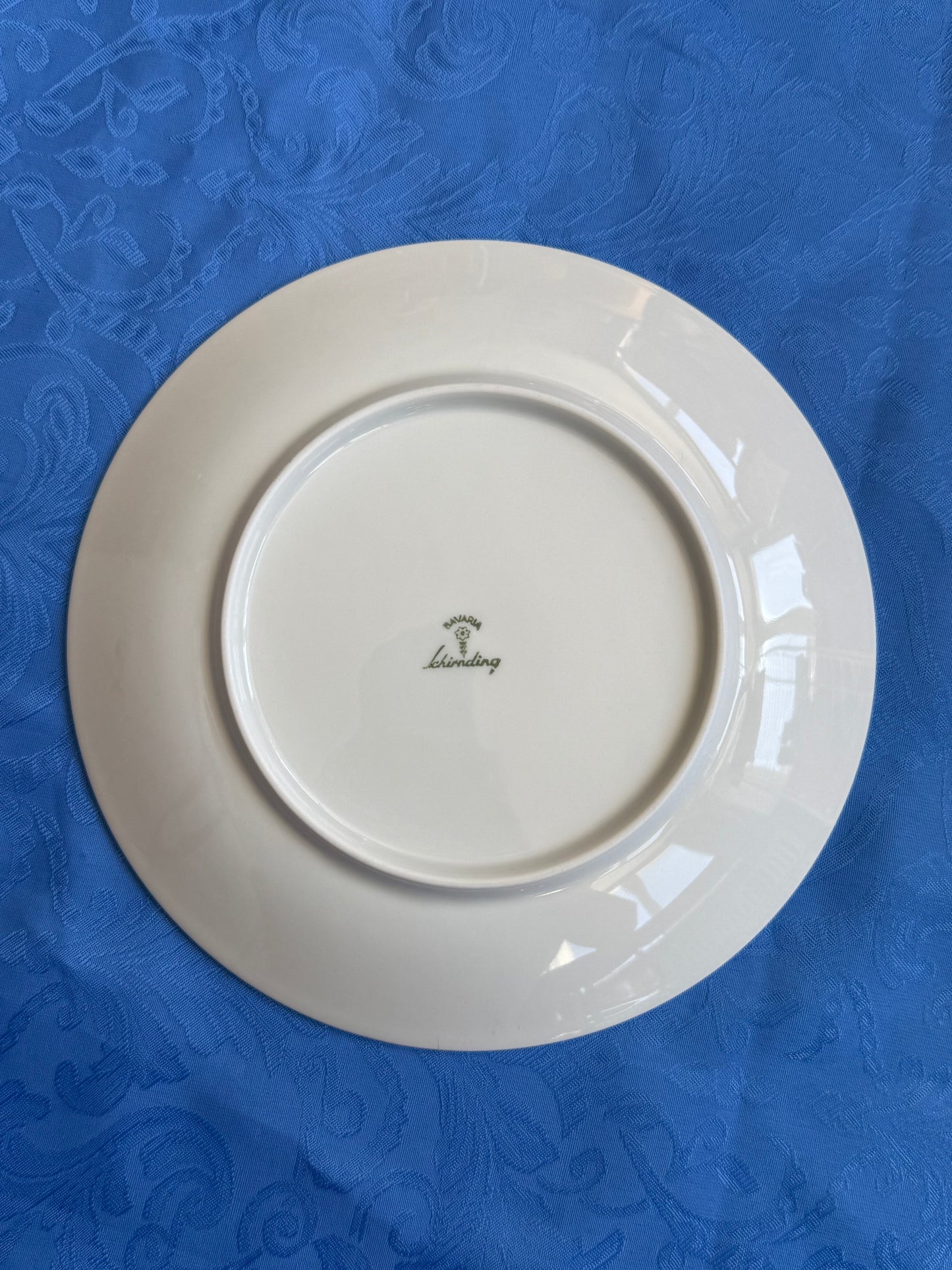 Huit assiettes à dessert Schirnding Bavaria en porcelaine