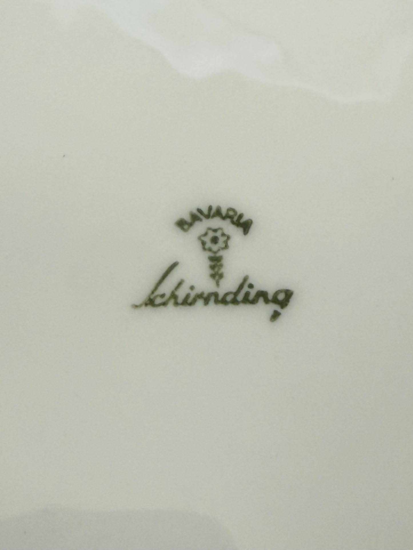 Huit assiettes à dessert Schirnding Bavaria en porcelaine