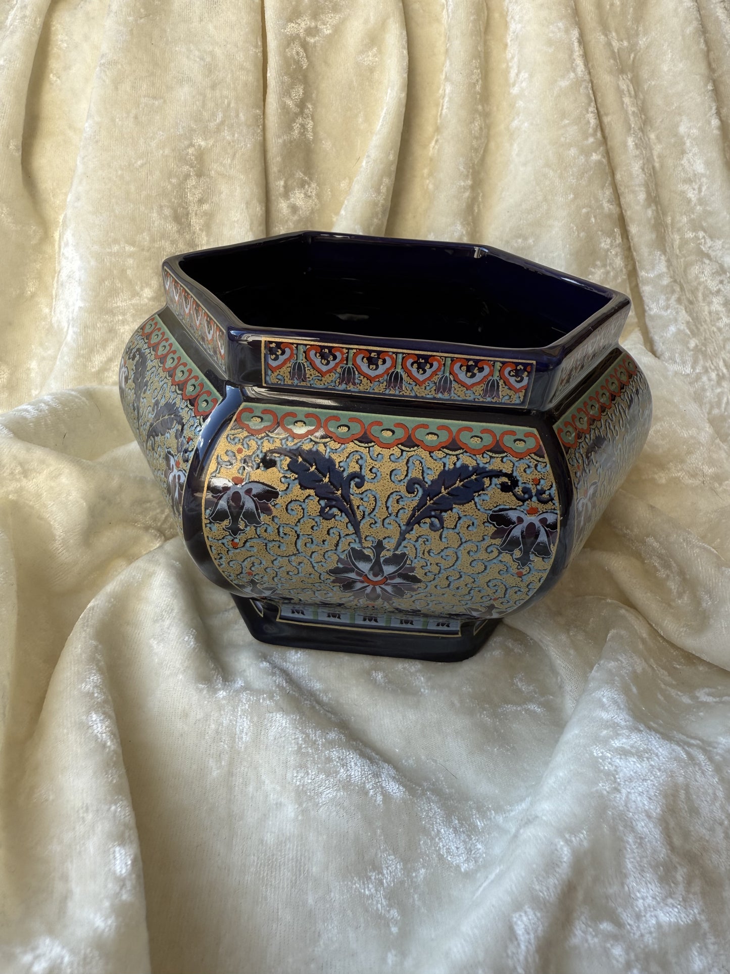 Pot de fleur japonais