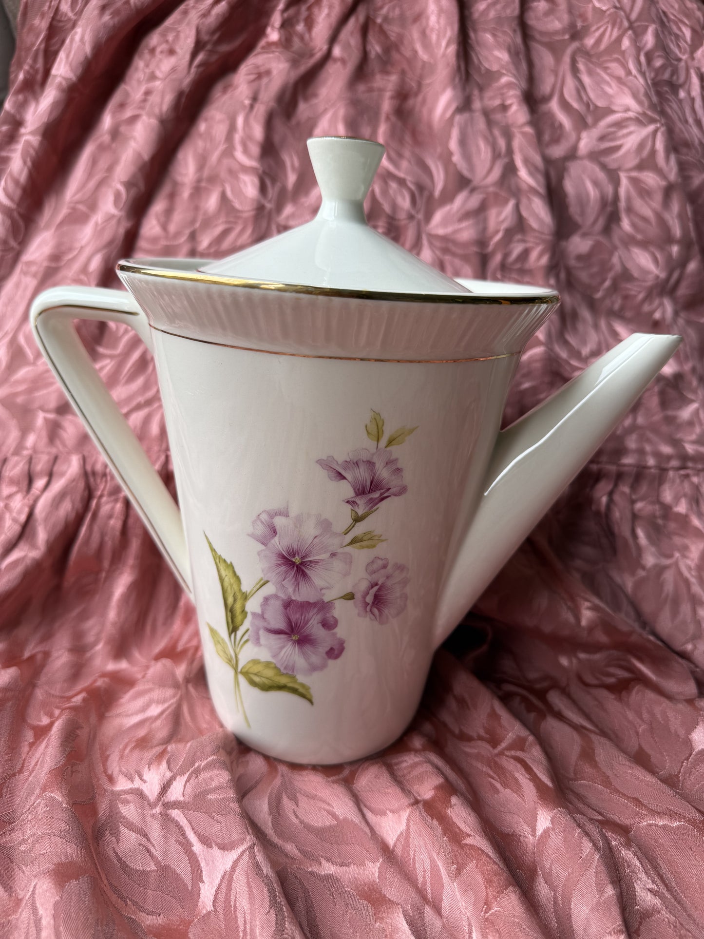 Théière en porcelaine Gien France modèle "Chevreuse"