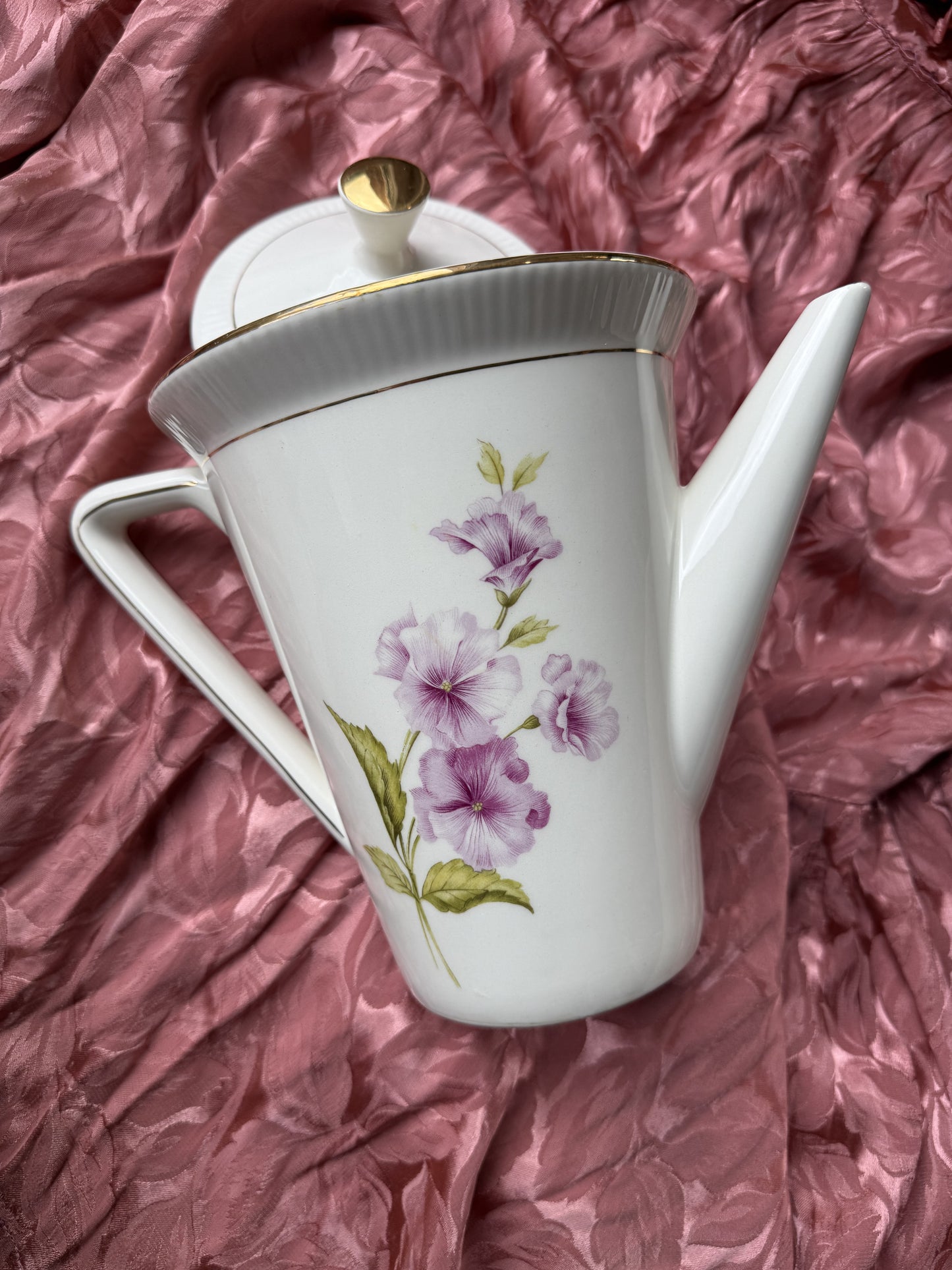 Théière en porcelaine Gien France modèle "Chevreuse"